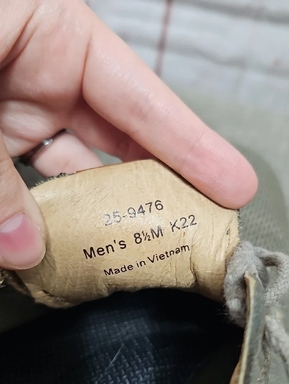 Men's Casual Lace-Up Canvas Shoes in Light Gray